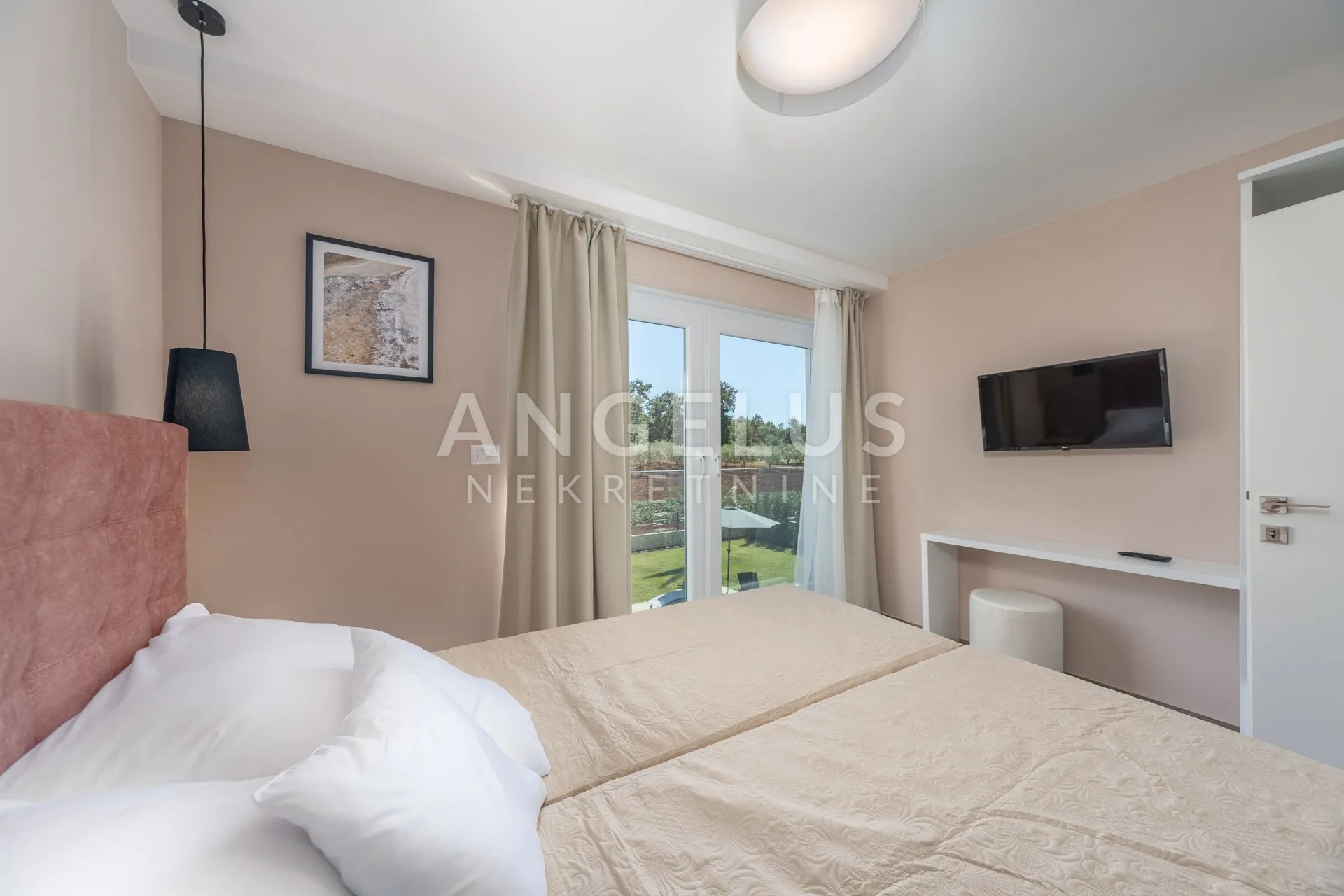 istra, poreč - prodaje se villa sa bazenom - slika 27