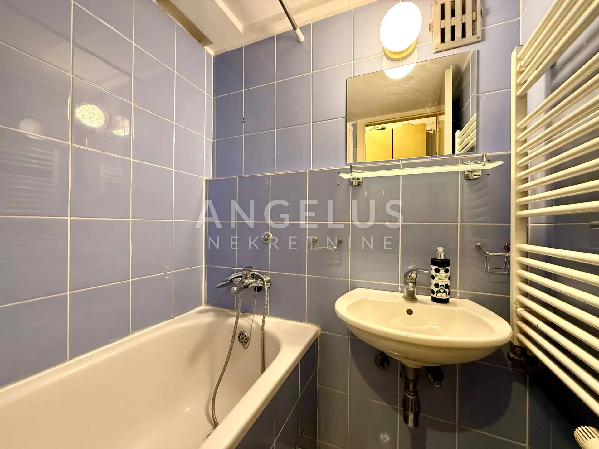 zagreb, trnsko - stan 50m2 s pogledom na zelenilo - slika 15