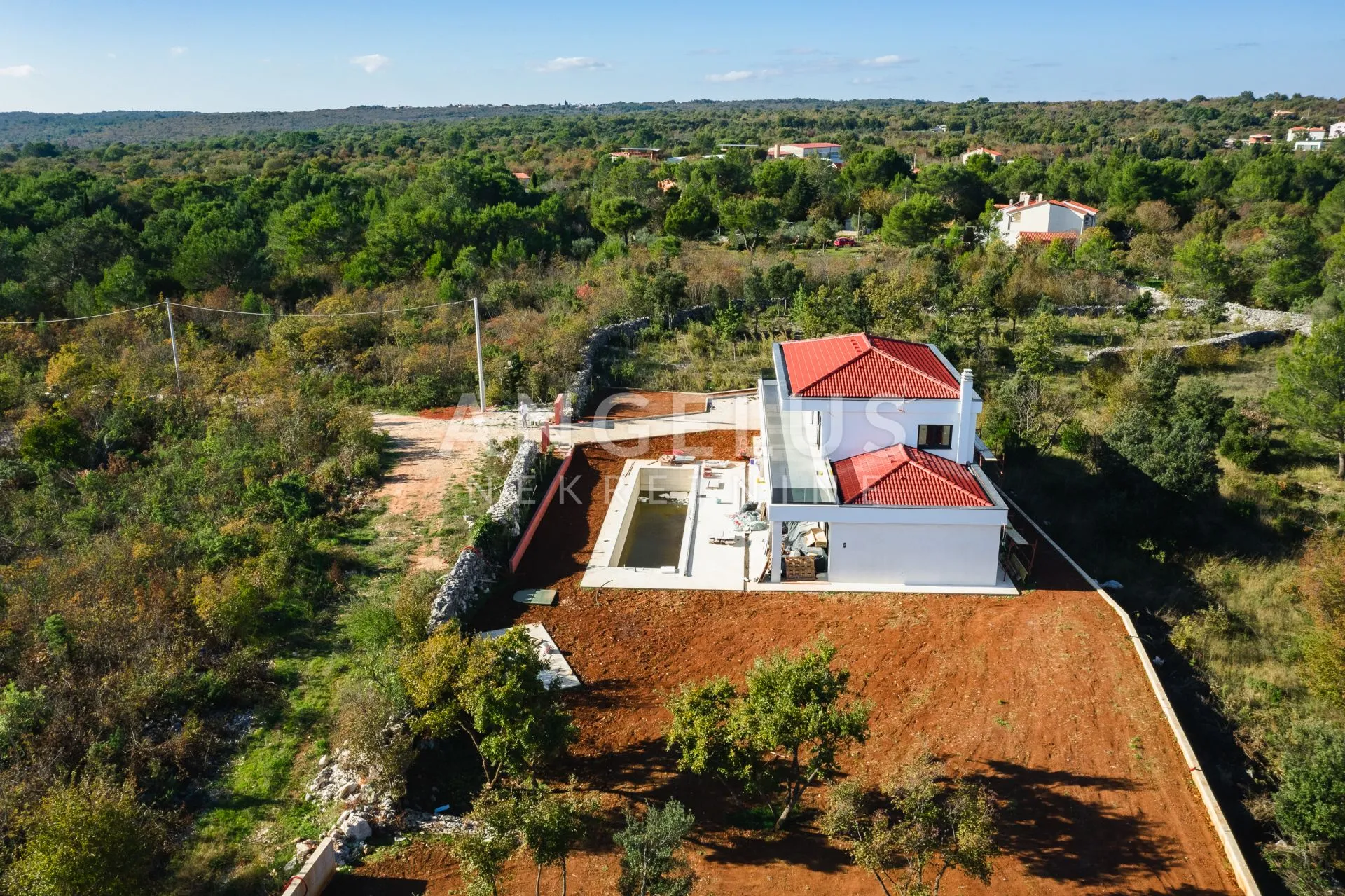 istra, rakalj - luksuzna vila s bazenom i pogledom na more - slika 7