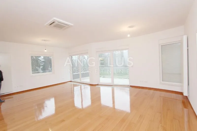 zagreb (prekrižje) stan za najam, 200m2 - slika 39