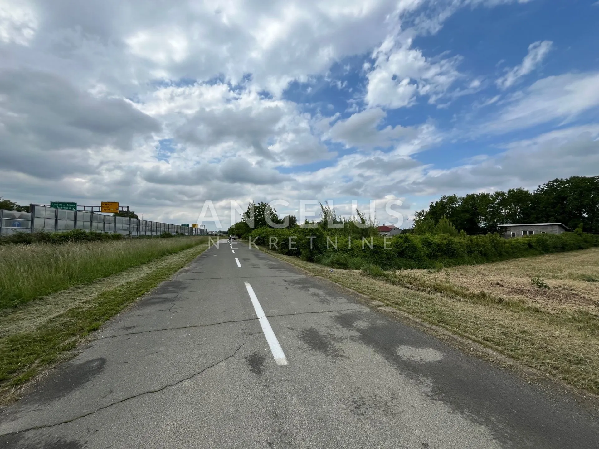 zagreb, buzin - atraktivno građevinsko zemljište 2065m2 na odličnoj lokaciji - slika 2