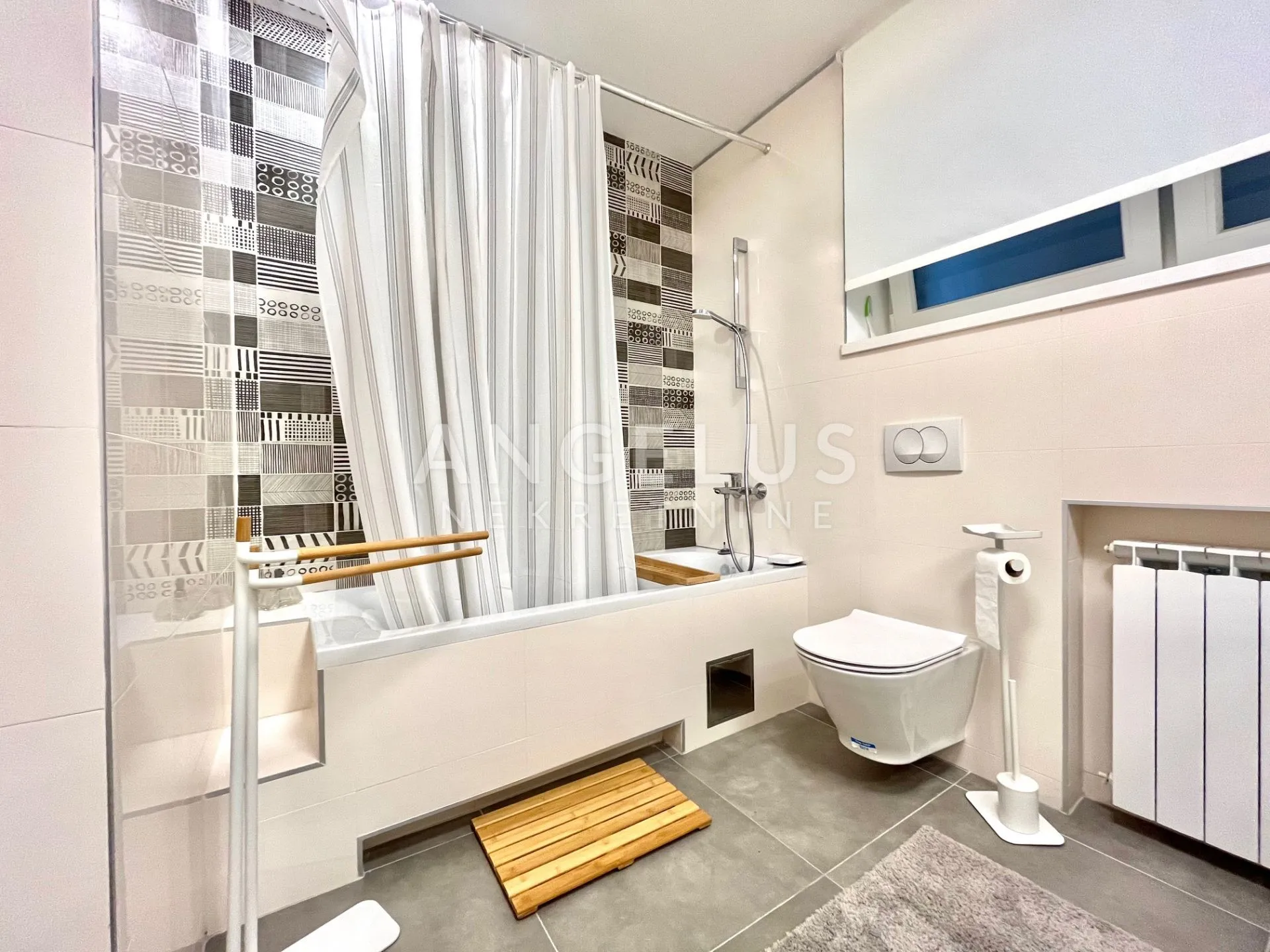 zagreb, pantovčak - šarmantni dvoetažni stan 190m2 s terasom - slika 15