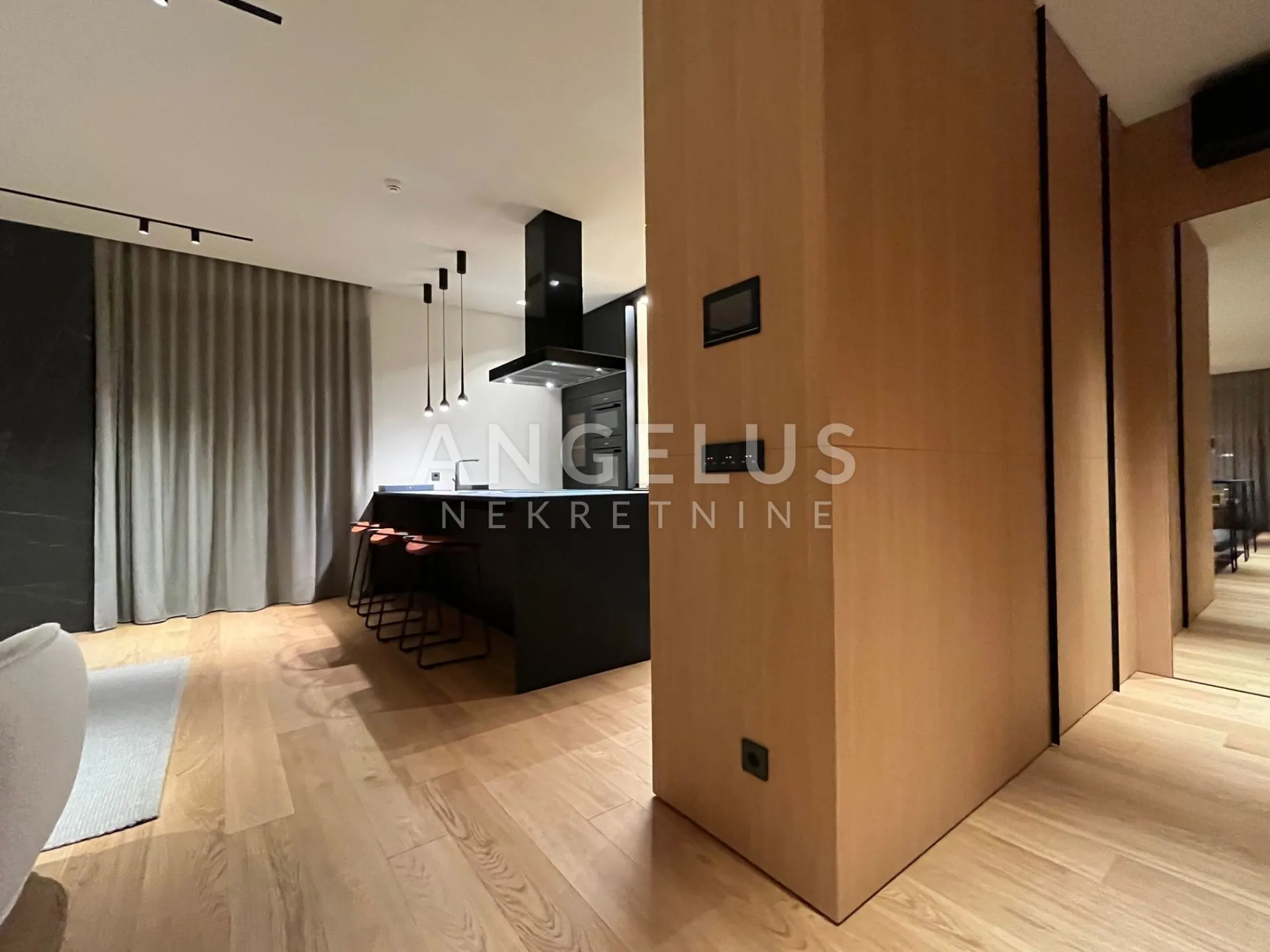 zagreb, centar - luksuzni stan 150m2 s lođom i duplom garažom - slika 14