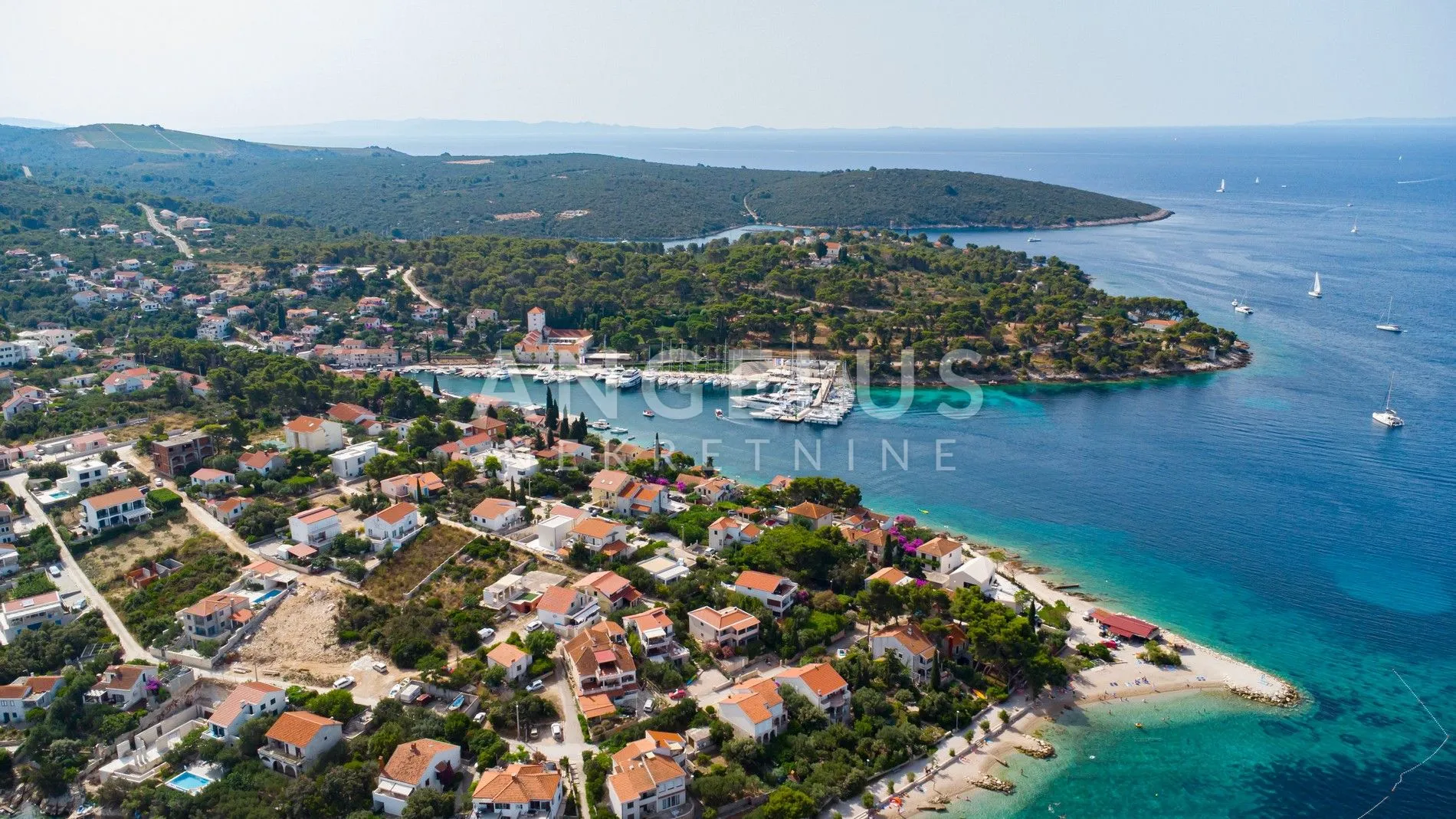 Šolta, Maslinica - kuća u blizini mora i plaže, PRODAJA - Maslinica, Šolta