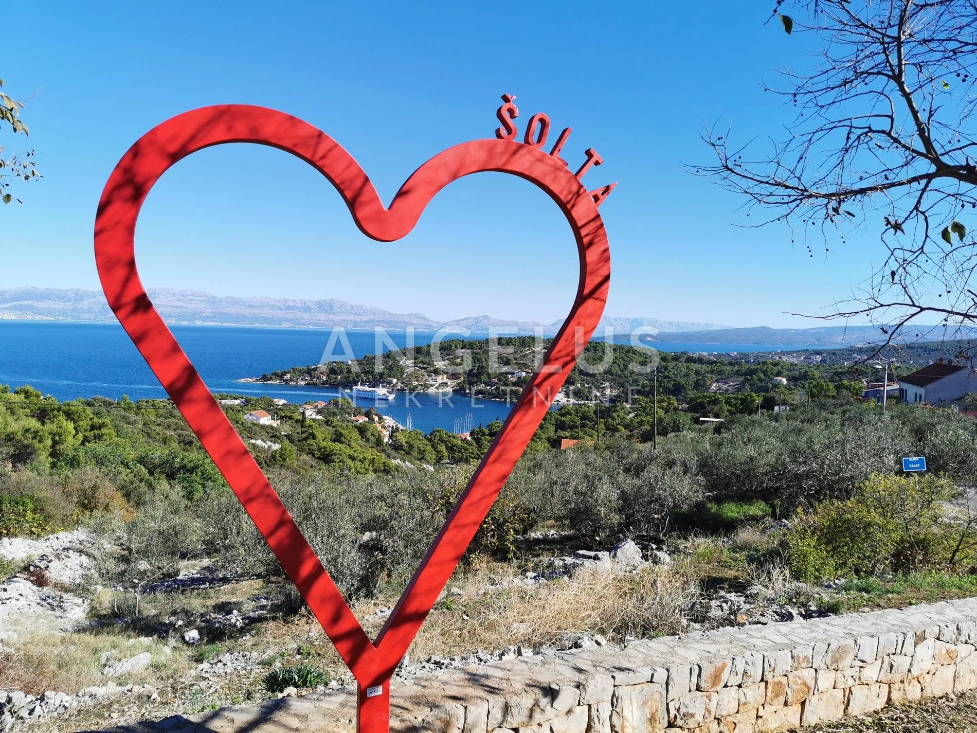 Šolta, Grohote - građ.zemljište u mirnom dijelu otoka, PRODAJA - Grohote, Šolta