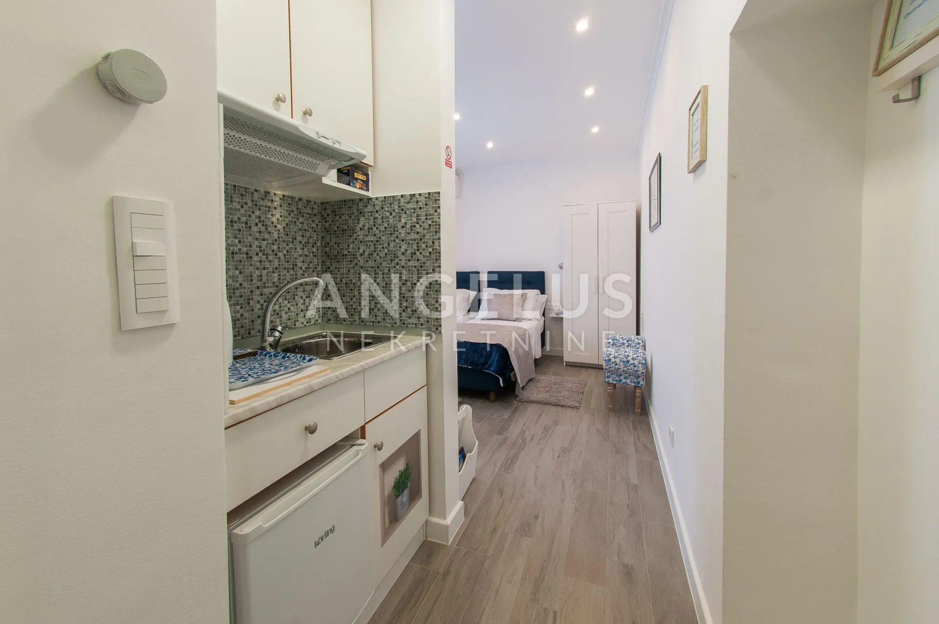 split, centar - uređeni apartmani u dioklecijanovoj palači - slika 5