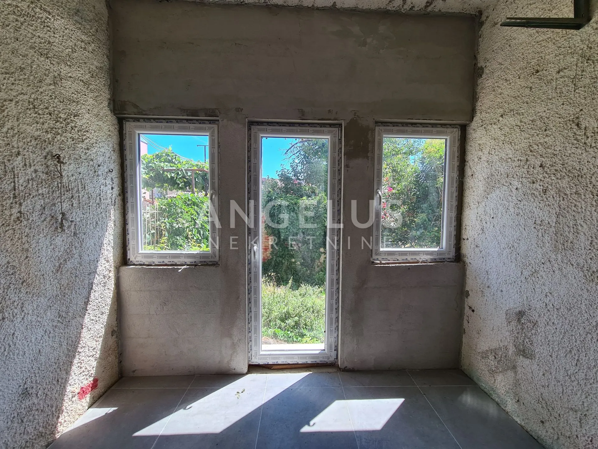 pula, centar - stan u prizemlju s dvorištem, 55m2, prodaja! - slika 6