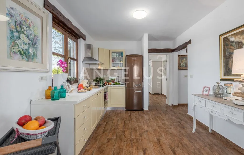 istra, sv. lovreč - vila s bazenom 120m2 - slika 8