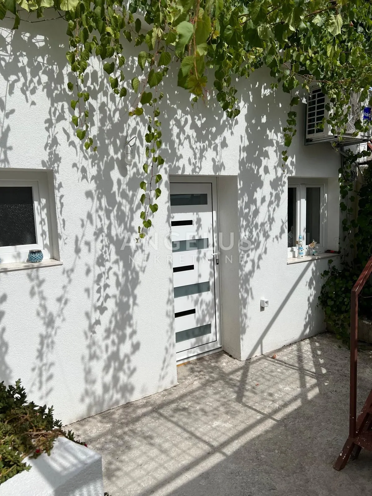 čiovo slatine - kuća, apartman i spremište za brod prodaja - slika 22