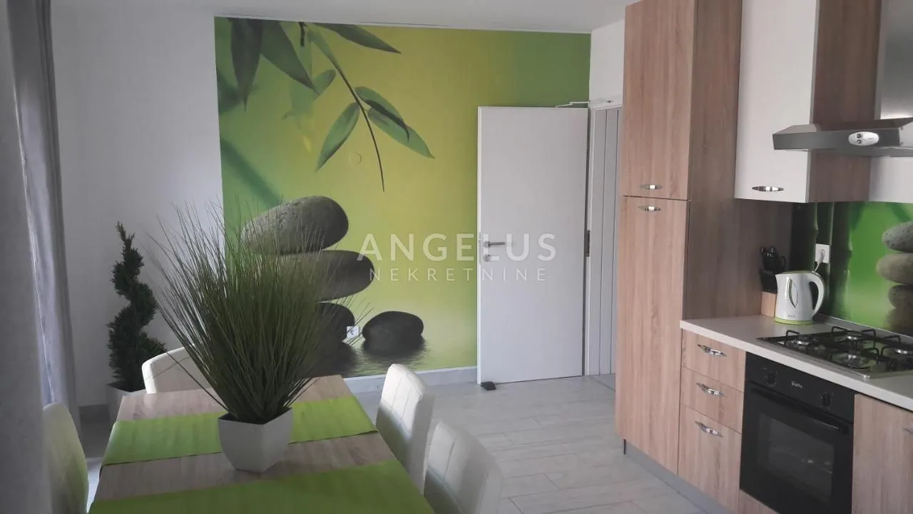 trogir - uređena apartmanska kuća sa bazenom i teretanom, 350 m2 - slika 13