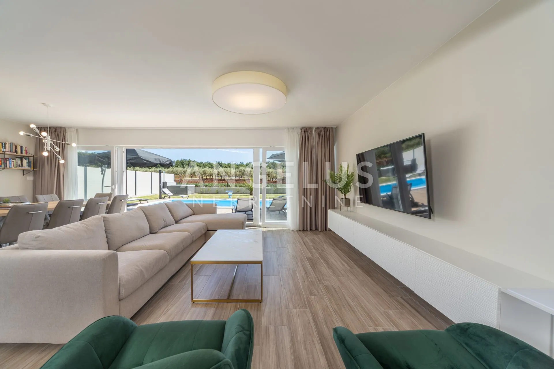 istra, poreč - prodaje se villa sa bazenom - slika 8