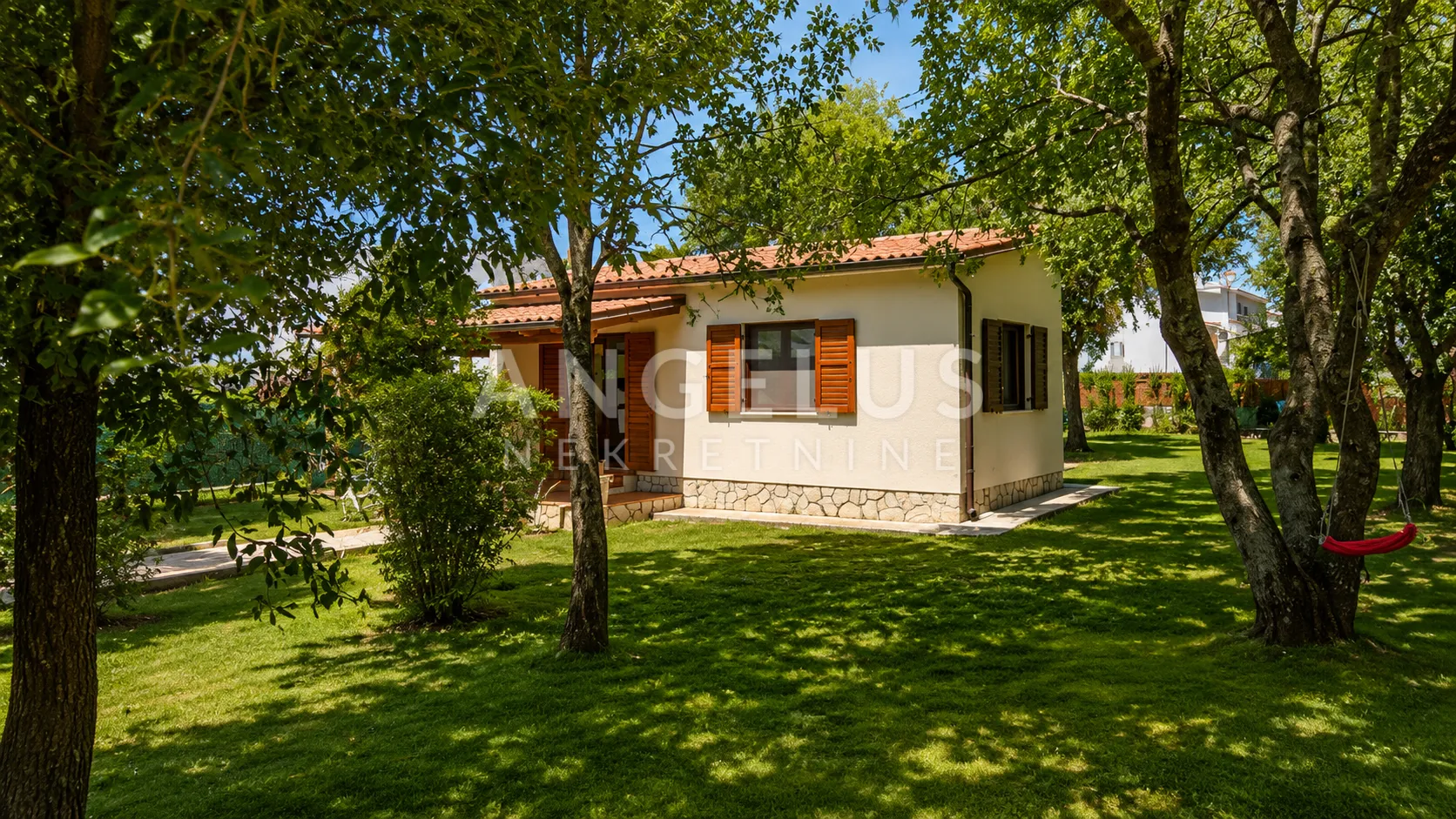 Istra, Fažana - kuća prizemnica 103m2 sa velikim vrtom, dugoročno! - Valbandon, Fažana