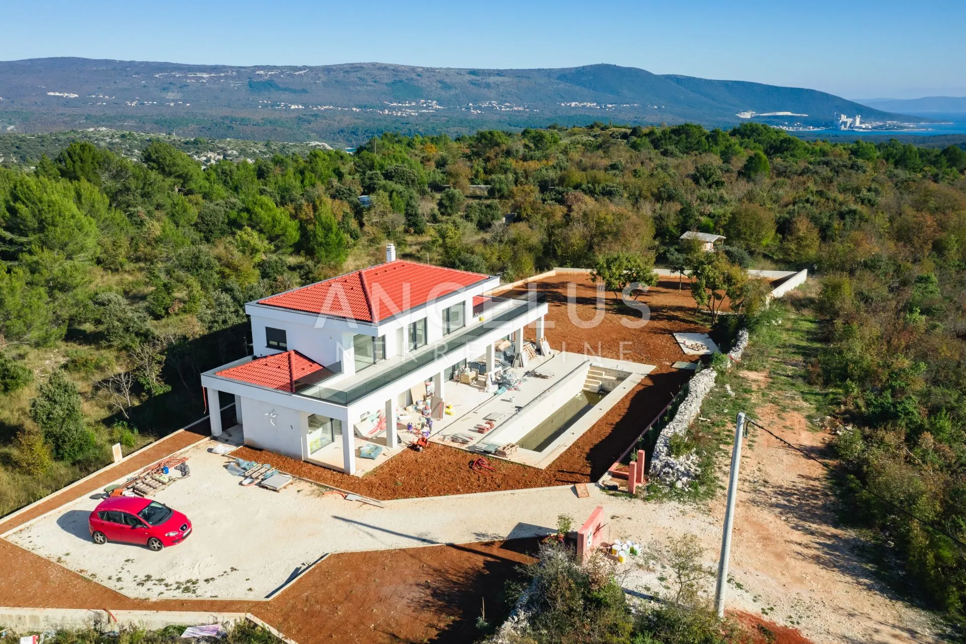 istra, rakalj - luksuzna vila s bazenom i pogledom na more - slika 4