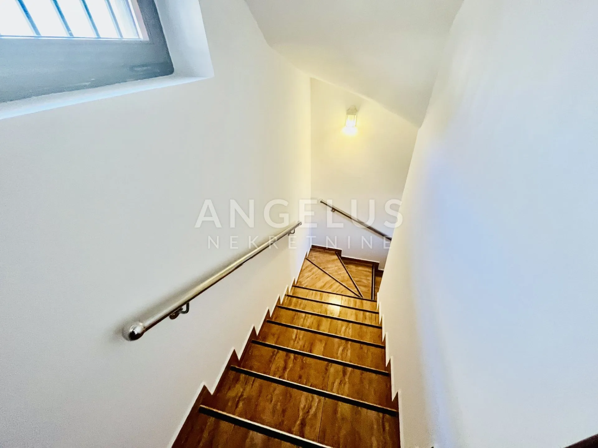 zagreb, šestine-kuća za najam, 300 m2 - slika 12