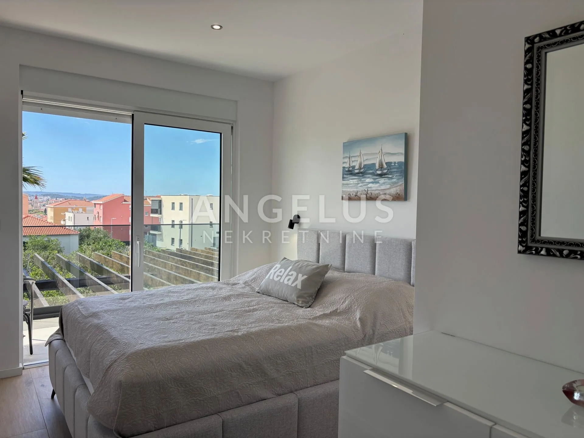 trogir - kompletno namještena kuća s prekrasnim vrtom, 112 m2, dugoročan najam - slika 13