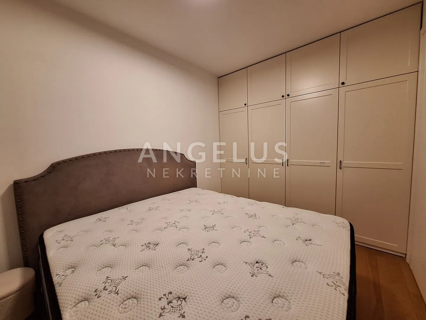 zagreb, trnje prekrasan stan 54m2 (+gpm) - slika 8