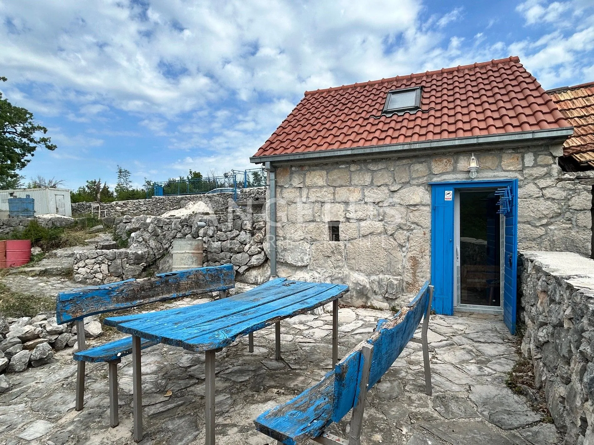 trolokve - poljoprivredno zem sa kamenom kućom, 26.000 m2, prodaja - slika 14