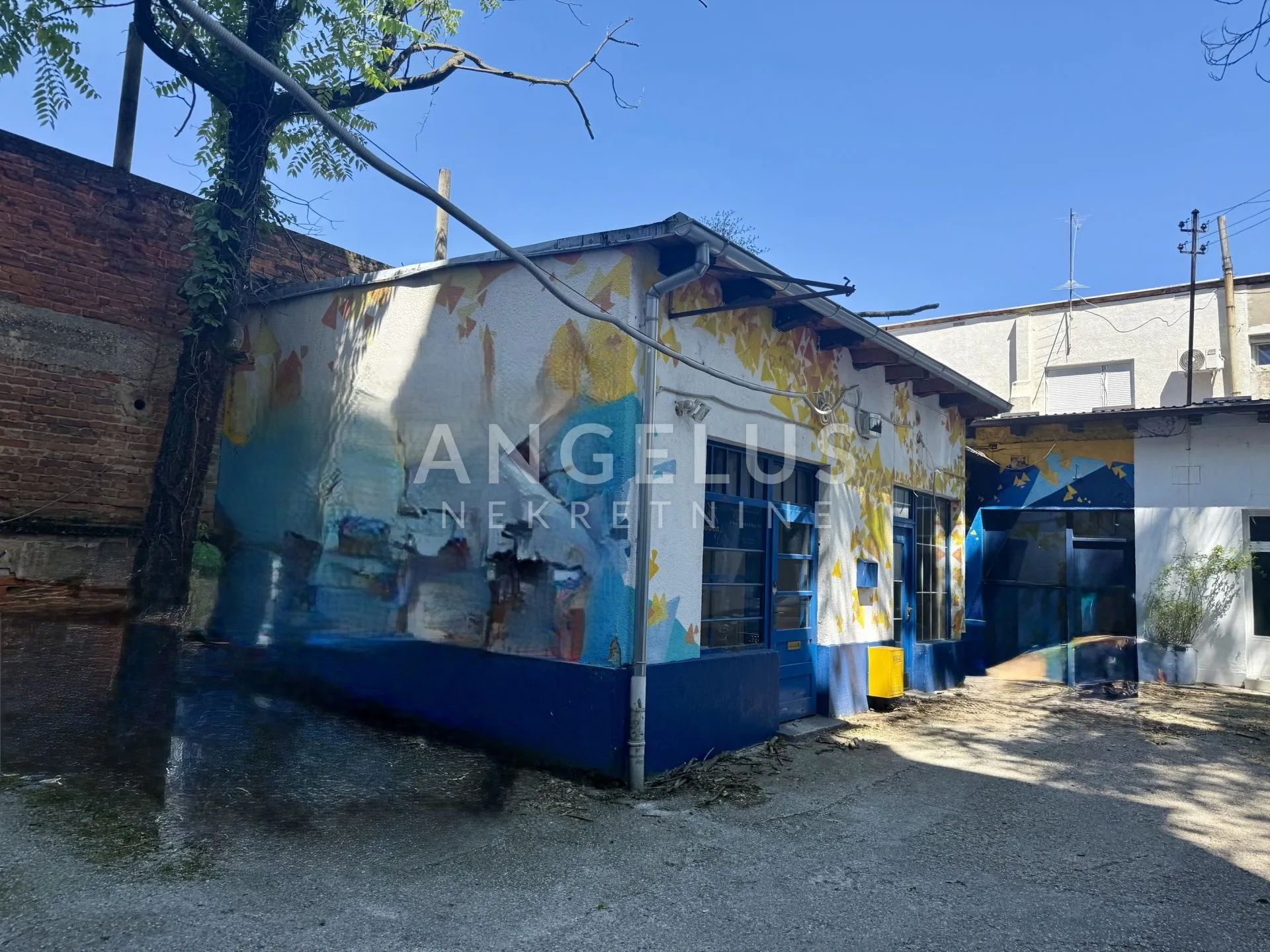 zagreb, centar -martićeva ulica, lokal, 28 +17m2 - slika 1