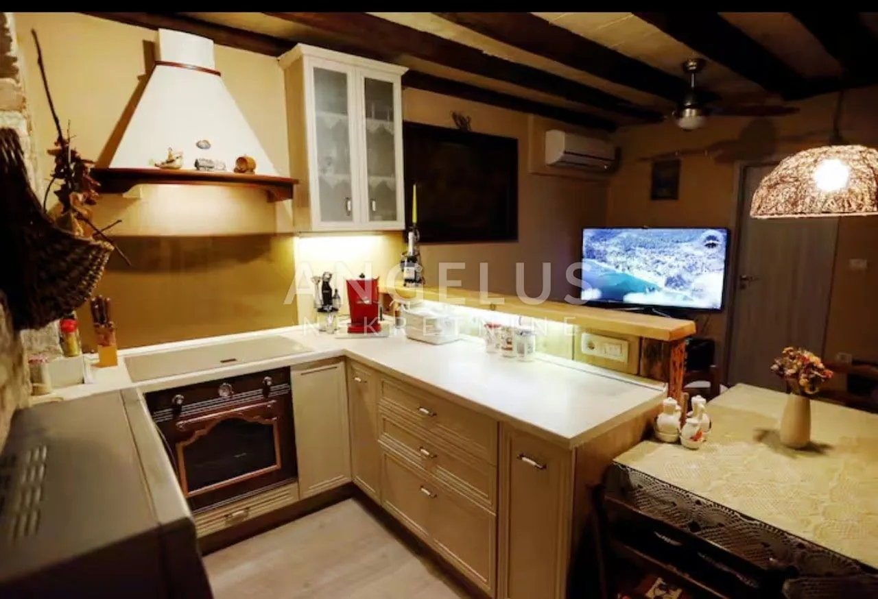 split, varoš - renovirana kamena kuća u blizini rive - slika 3