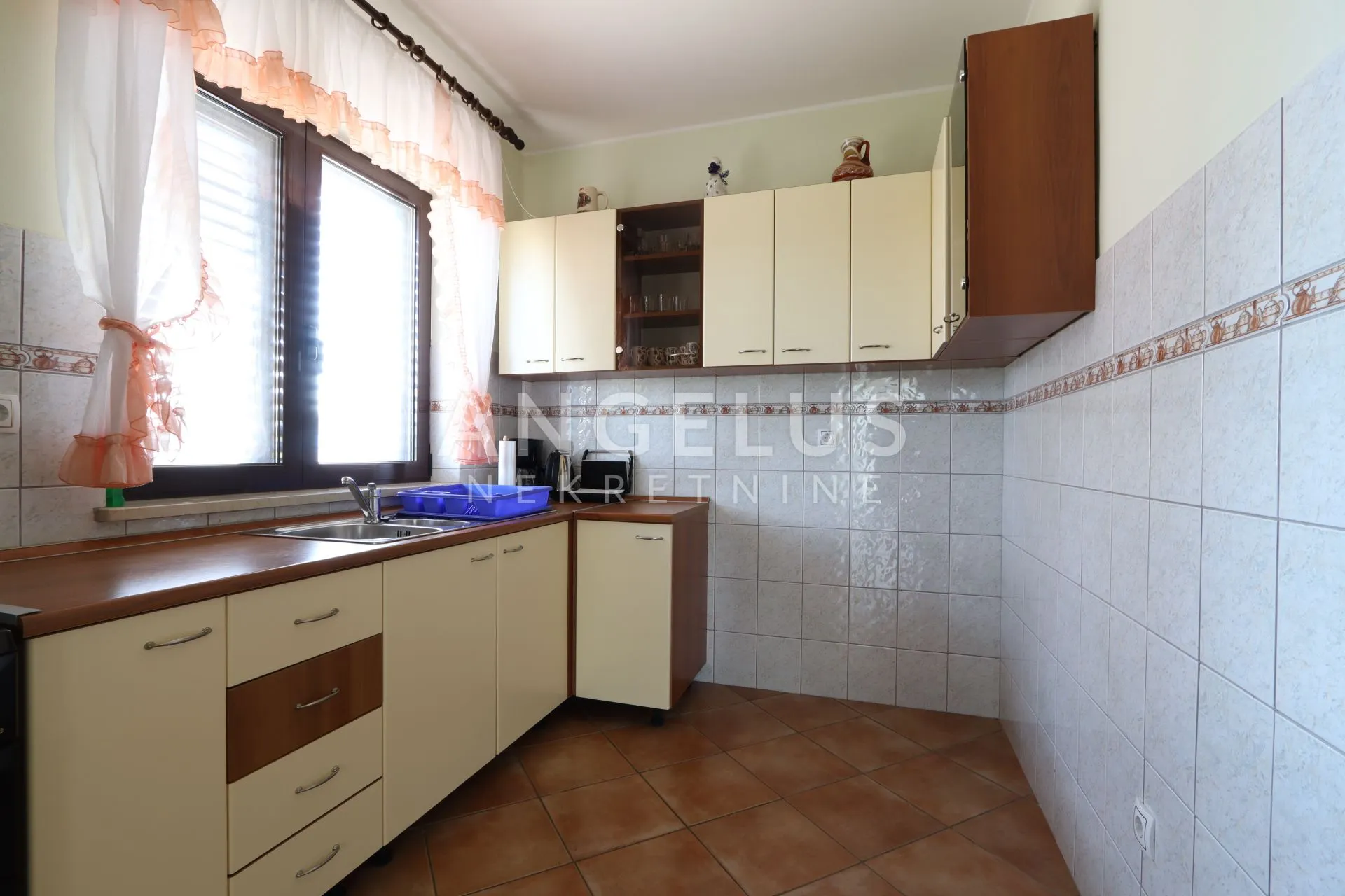 istra, pula - apartmanska kuća 629 m2 s bazenom - slika 9