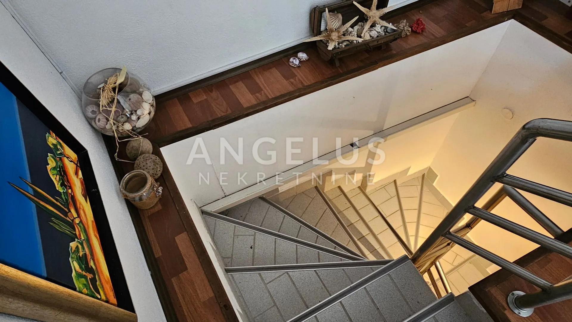 čiovo slatine - kuća, apartman i spremište za brod prodaja - slika 14