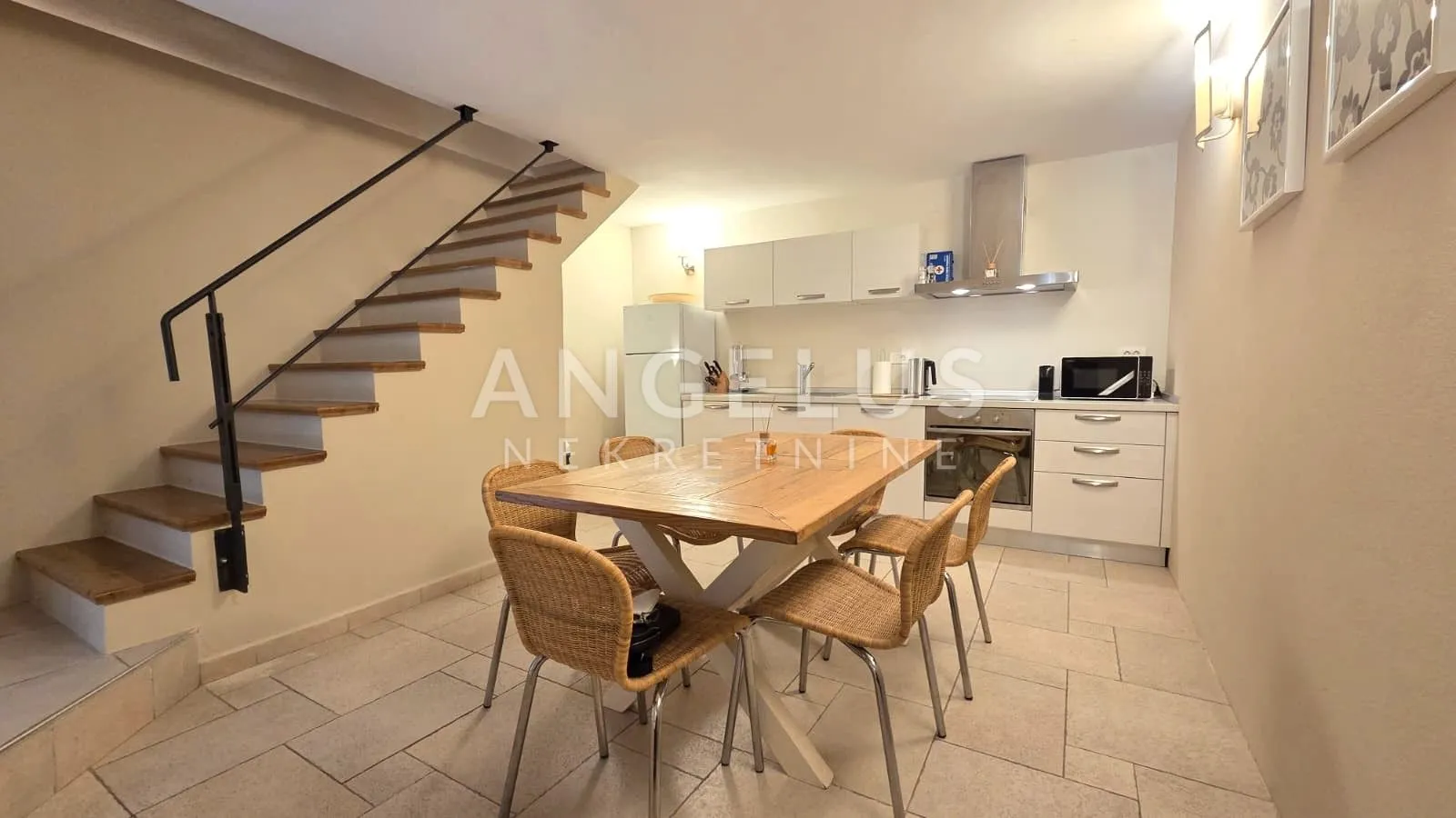 Istra, Rovinj - renovirana kuća u staroj jezgri, 100m2