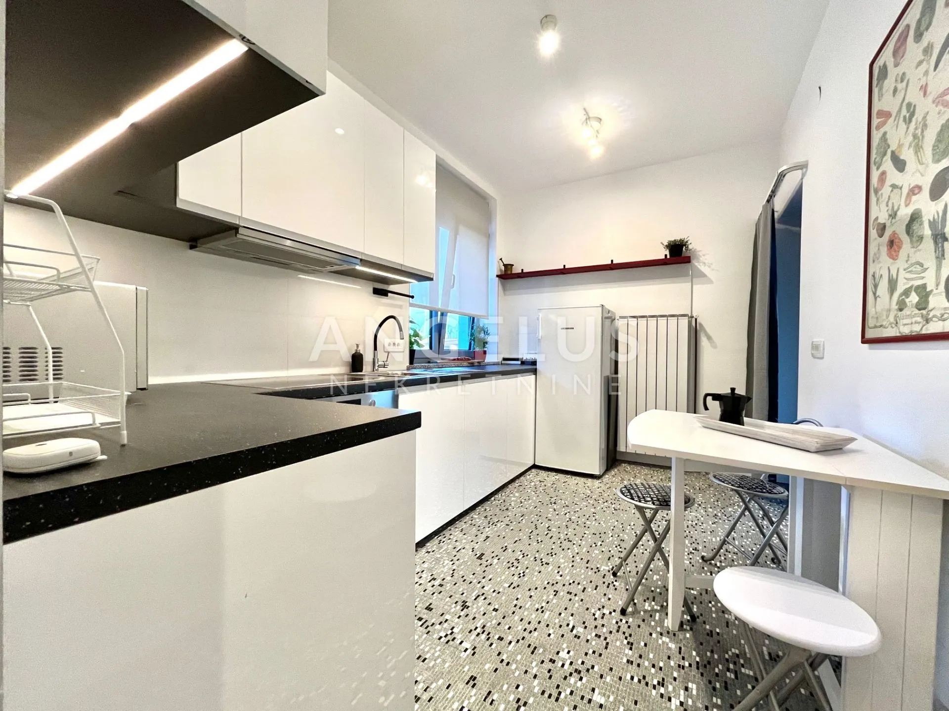 zagreb, pantovčak - šarmantni dvoetažni stan 190m2 s terasom - slika 4