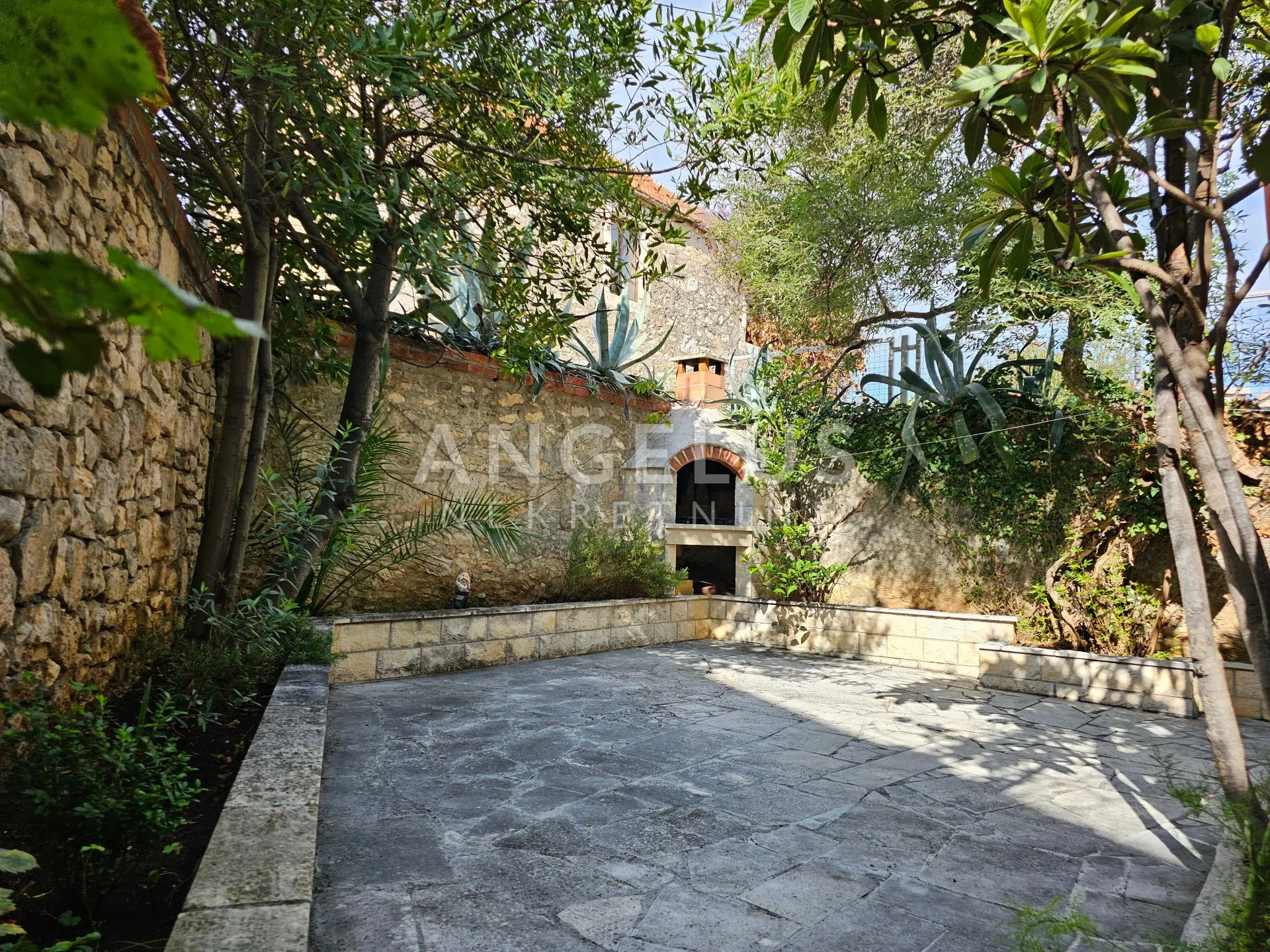 brač, sutivan - kamena kuća, 1.red uz more - slika 25