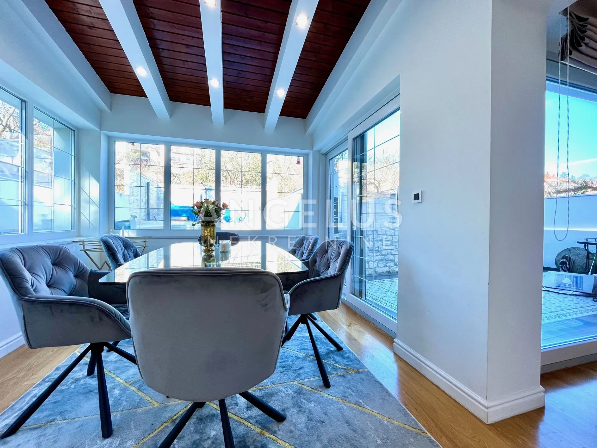 zagreb, gračani - moderna kuća 250m2 s bazenom - slika 16