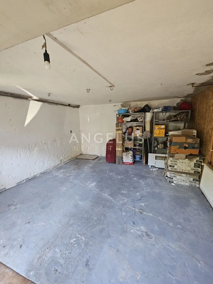 zagreb - kustošija kuća 65 m2 sa garažom - slika 17