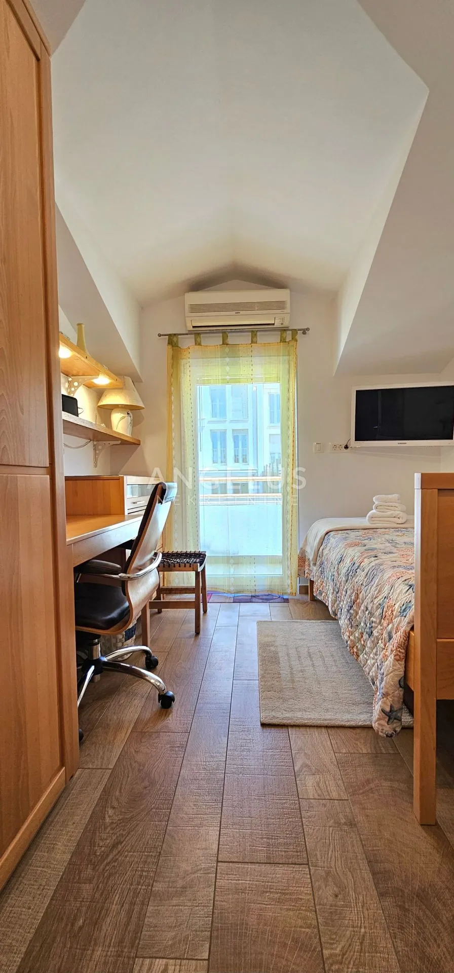 split, meje - predivan četverosoban stan, parking, dugoročan najam - slika 21