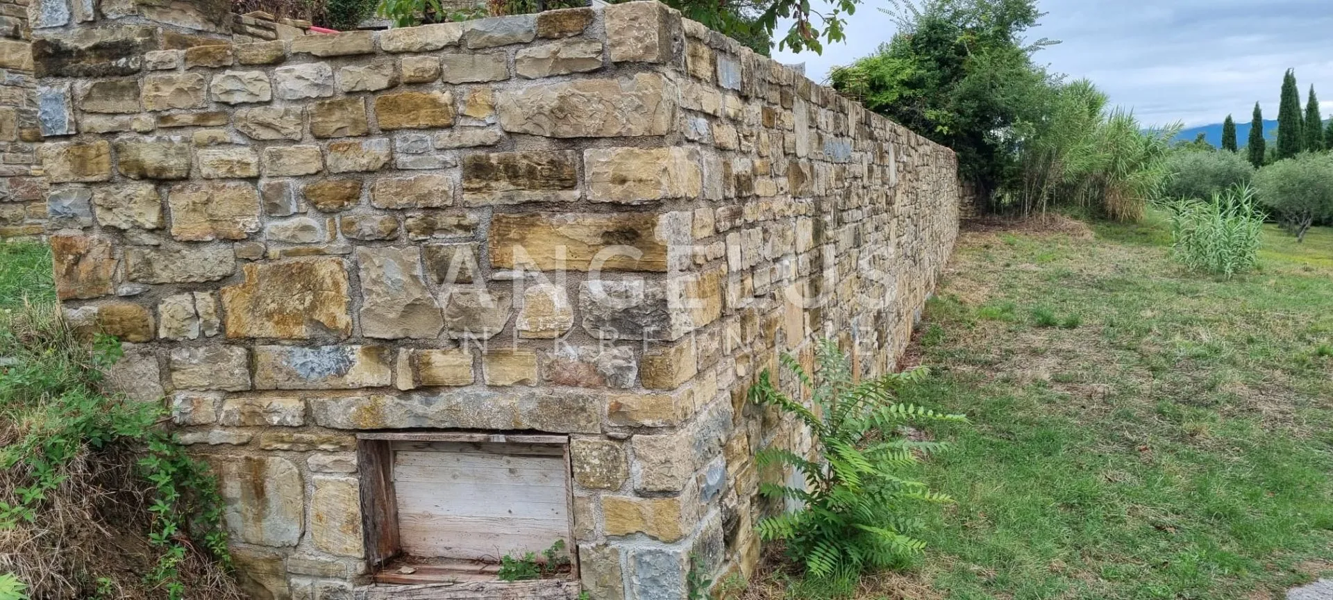 istra, motovun - imanje s objektima, 620m2 - slika 8