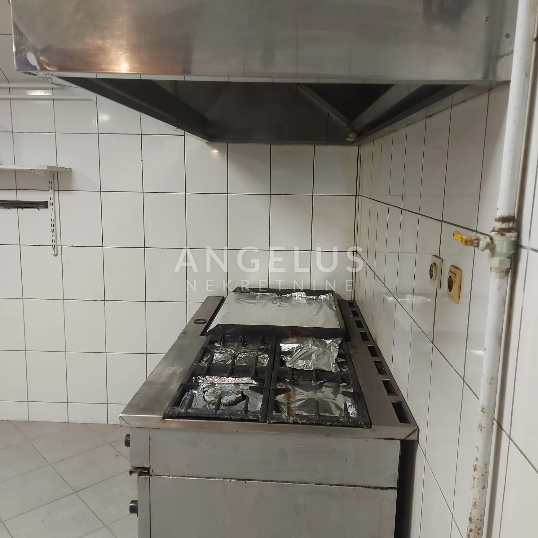zagreb, trnje - restoran 170 m2, natkrivena terasa - slika 10