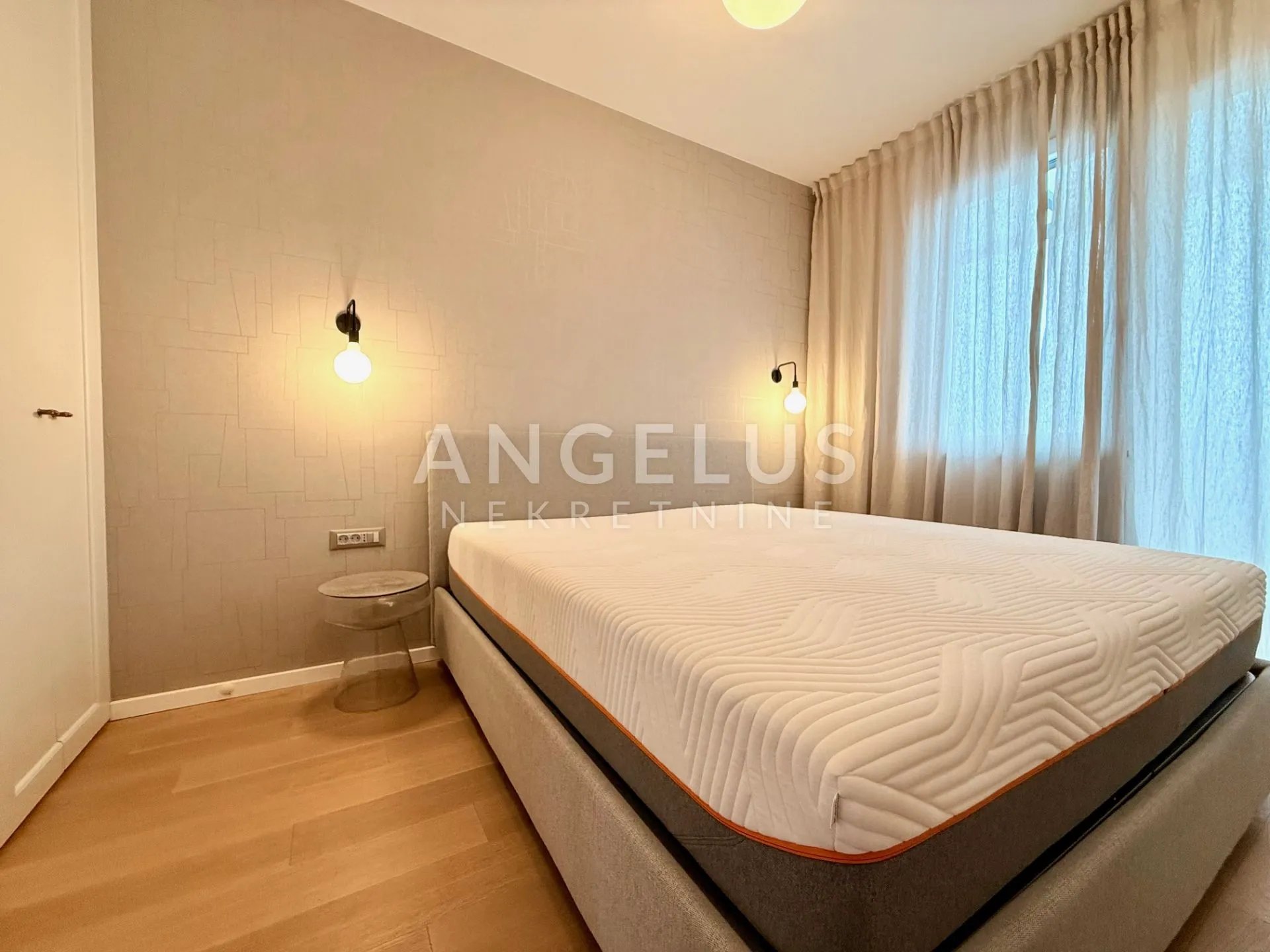 zagreb, trešnjevka - moderan penthaouse 110m2 s duplom garažom - slika 15