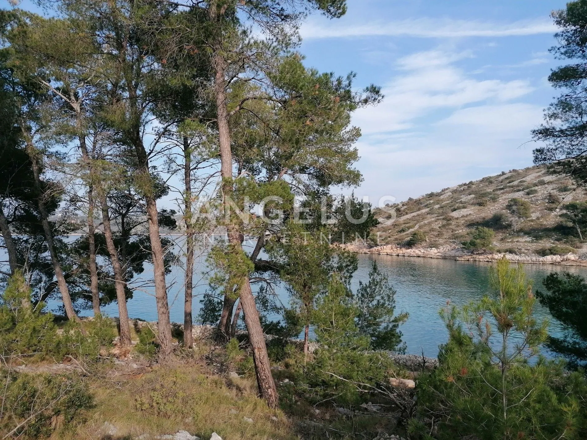 brač - polj.zem. sa objektom prvi red uz more, 2040 m2, prodaja - slika 10
