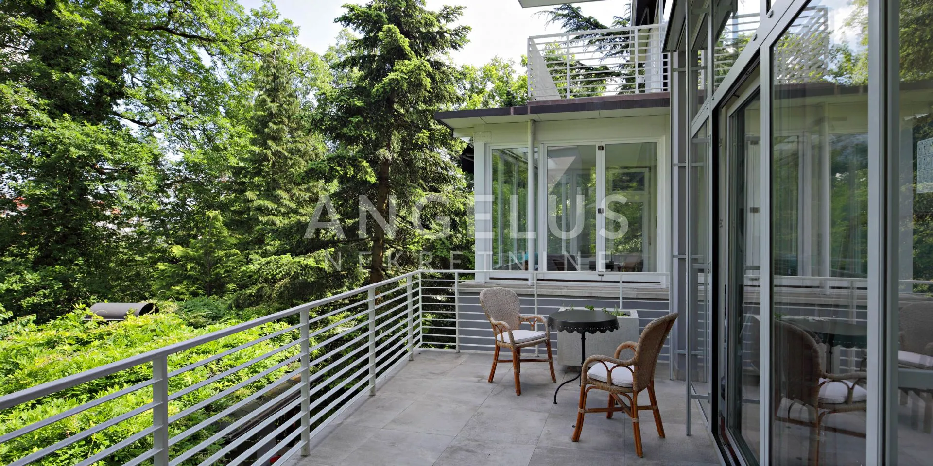 zagreb, tuškanac - luksuzna vila 900m2 s bazenom i vrtom - slika 22