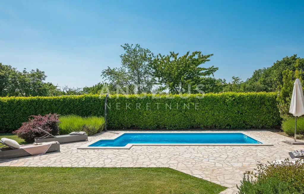 istra, sv. lovreč - vila s bazenom 120m2 - slika 27