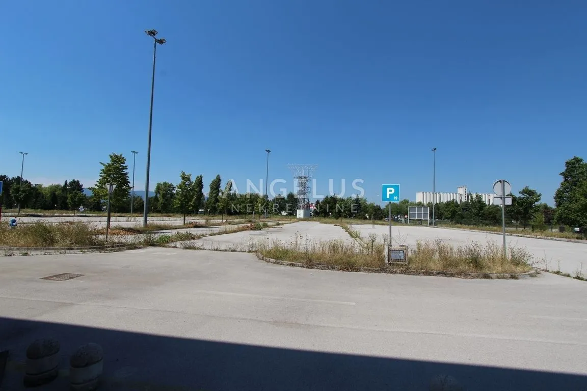 zagreb, žitnjak - prodajno skladišni objekt sa 730 parkinga - slika 17