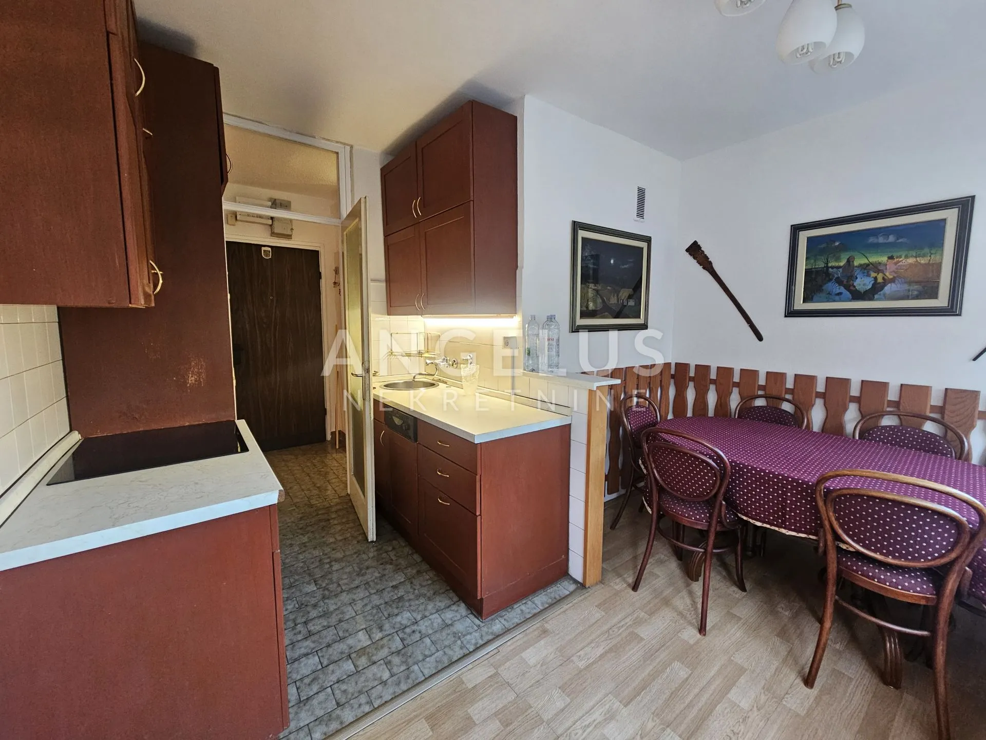 zagreb - utrine dvosobni stan na mirnoj lokaciji 55 m2 - slika 16