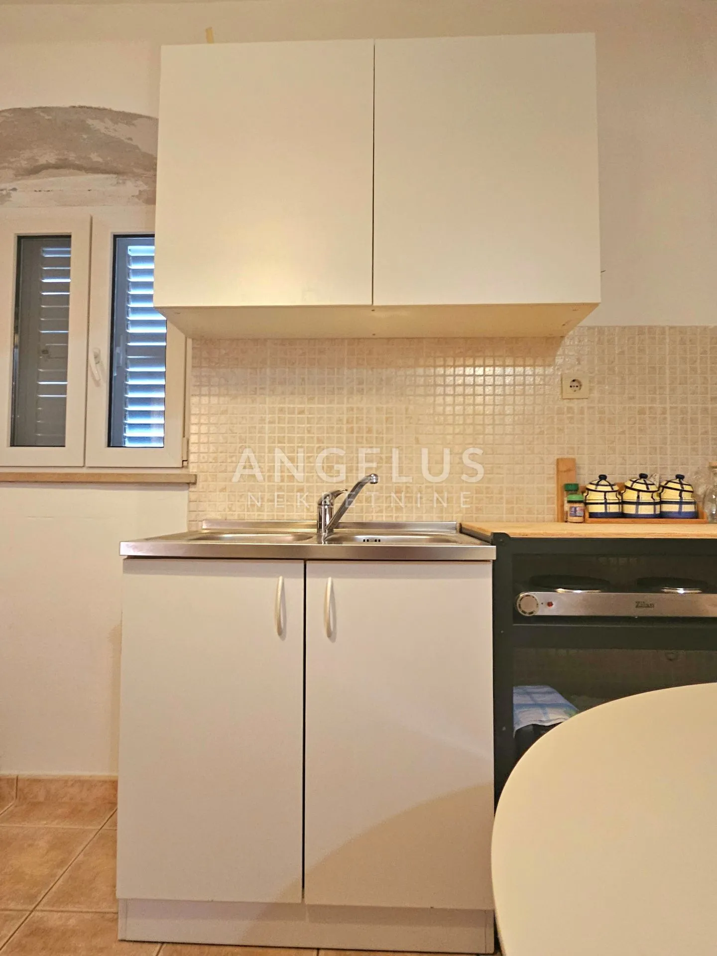 brač, sutivan - renovirana kamena kuća u centru mjesta, 90 m2 - slika 14