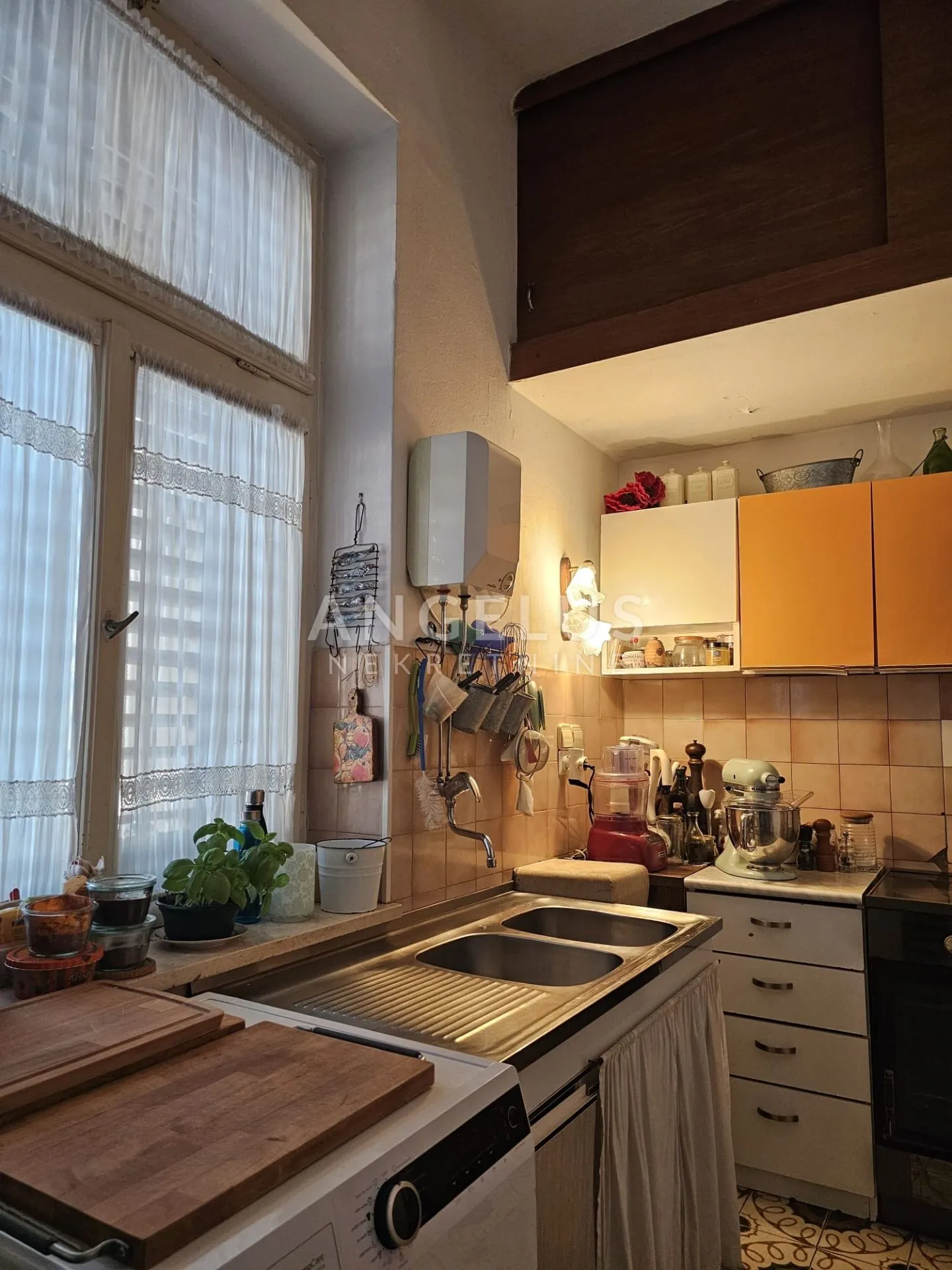split, centar - lijepi građanski četverosoban stan s velikim potencijalom, 151 m2 - slika 9