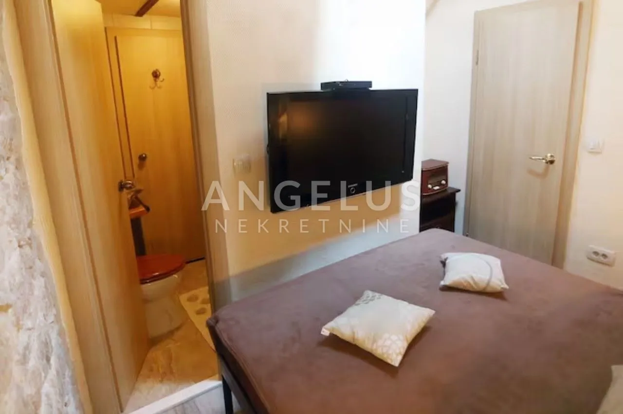 split, varoš - renovirana kamena kuća u blizini rive - slika 7