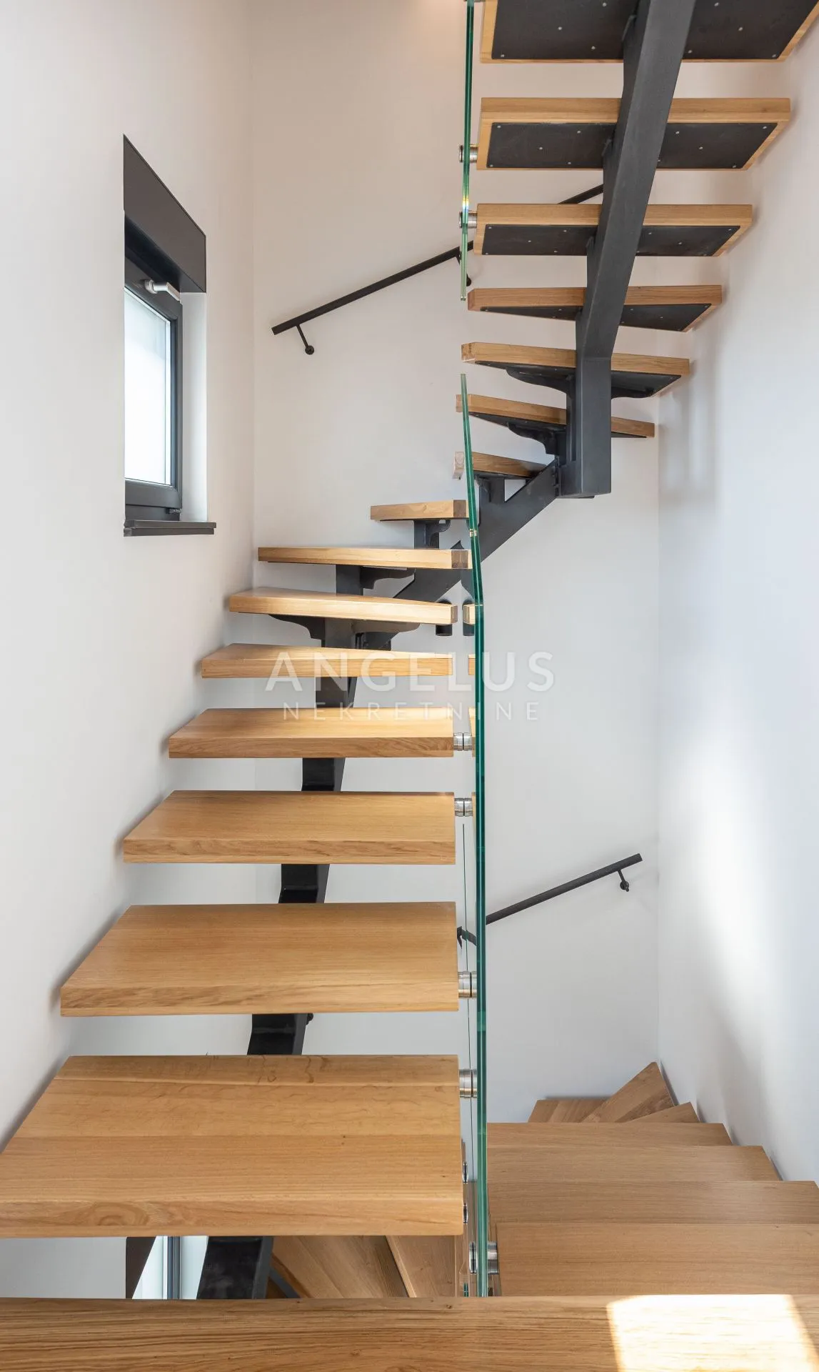 trogir, čiovo - moderna vila u nizu, sa bazenom i prekrasnim pogledom na more, 282 m2 - slika 12