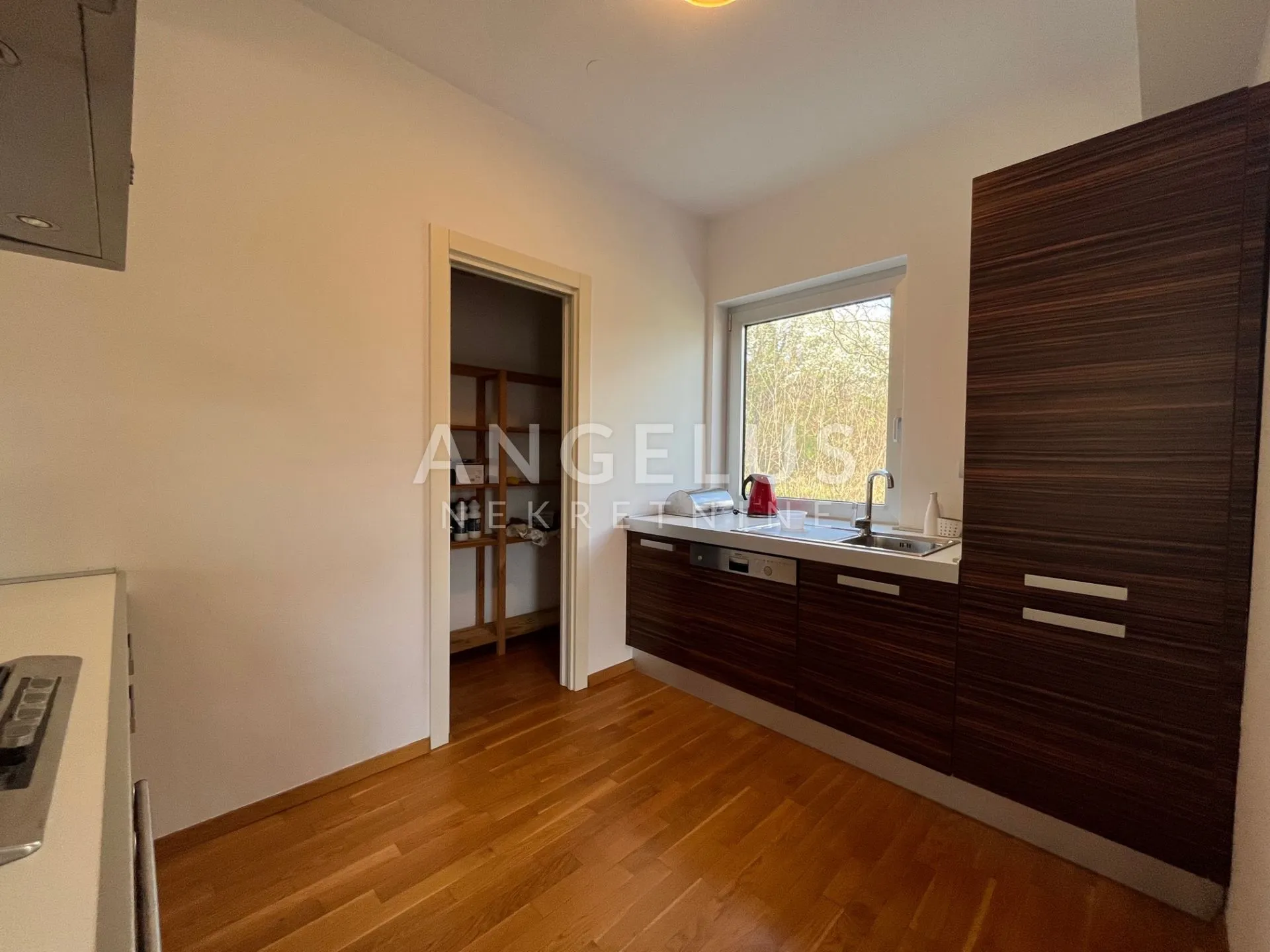 zagreb, jelenovac - stan za najam, 200 m2 - slika 20