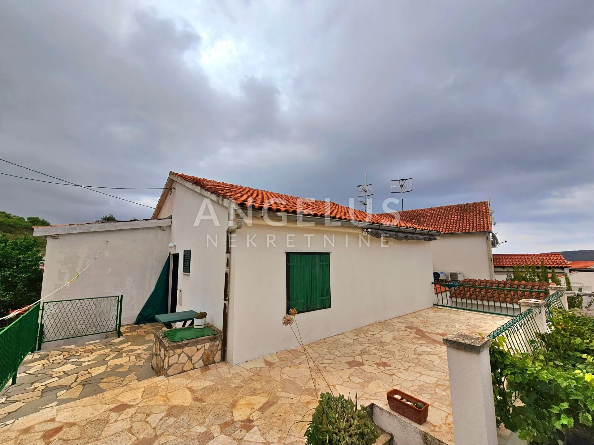 vis, rukavac - apartmanska kuća blizu mora - slika 2