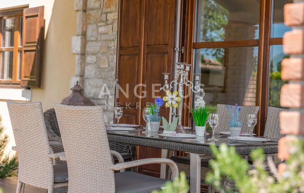 istra, sv. lovreč - vila s bazenom 120m2 - slika 25
