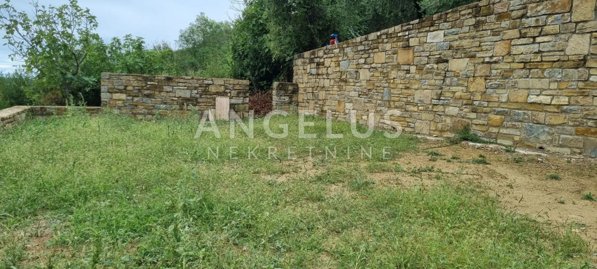 istra, motovun - imanje s objektima, 620m2 - slika 7