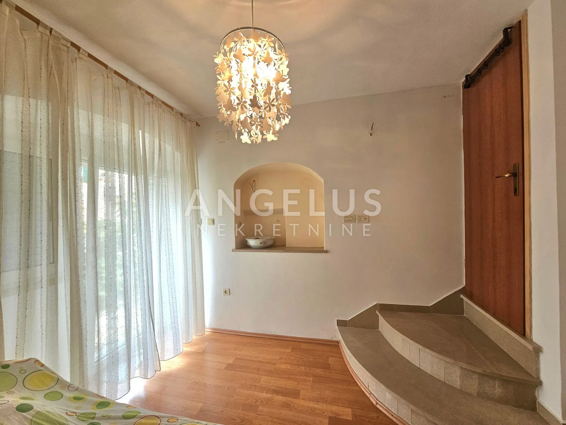 brač, sutivan - renovirana kamena kuća u centru mjesta, 90 m2 - slika 19