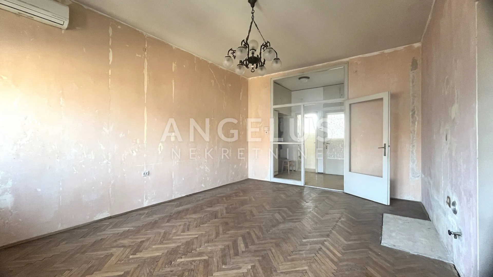 istra, pula - stan s pogledom na amfiteatar i more - slika 5
