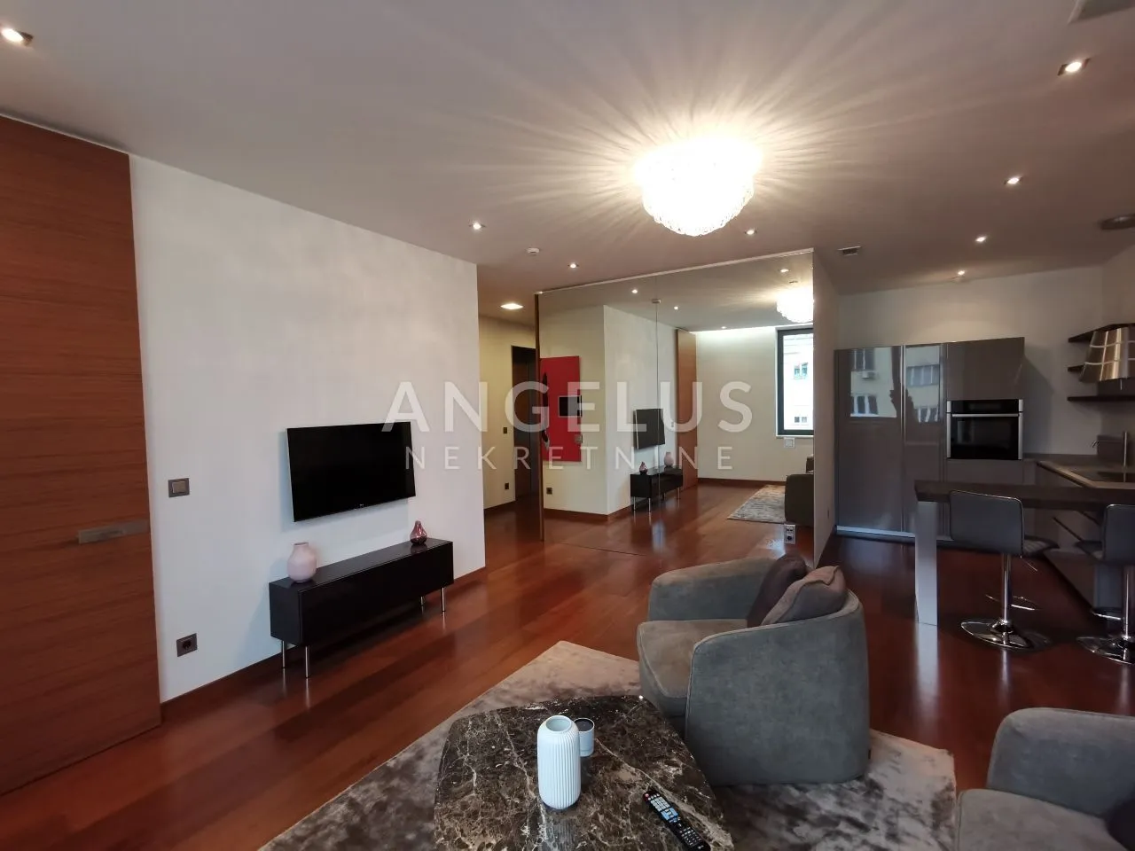 zagreb, centar - luksuzni stan 90m2 moderno opremljen - slika 5